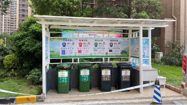 广州南沙某居住小区采用智能垃圾桶